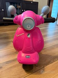 Vespa rosa cavalcabile CHICCO