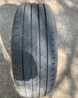 GOODYEAR ESTIVE 215/65 R16 98V PERFORMANCE 2