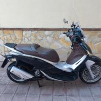 Beverly 300