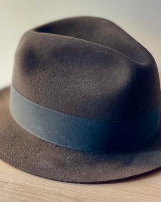 Cappello tipo Fedora