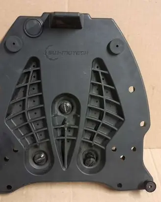 Piastra supporto bauletto moto SW-Motech