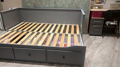 Letto divano HEMNES con 3 cassetti + 2 materassi
