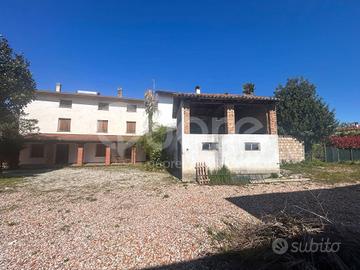 Villa a schiera di testa - Bicinicco