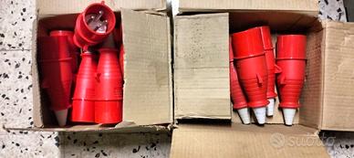 N.10- Spine  Cei 4 poli da 32 A