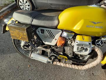 Moto Guzzi 750 V7 cafè racer