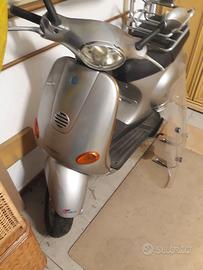 Vespa ET4 125
