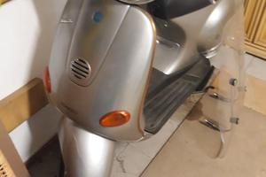 Vespa ET4 125