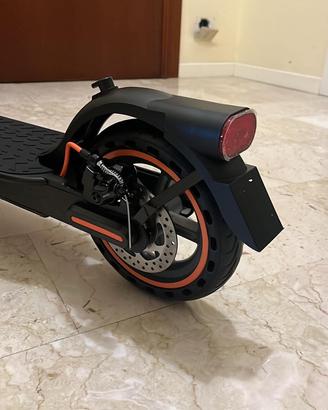 Monopattino elettrico Nuovo Adulti porta targa