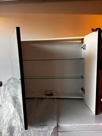 Mobile bagno con specchio