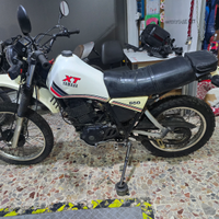 Yamaha xt 550
