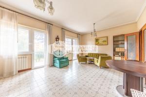 LUMINOSO TRILOCALE CON SPAZI ESTERNI