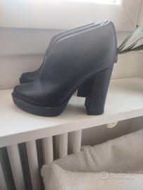 Stivaletto nero con tacco largo tg 37