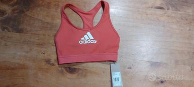 top sportivo adidas