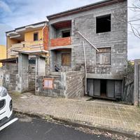 Villino a Schiera con Giardino Privato