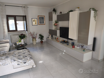 Appartamento e box via T.D. Modugno