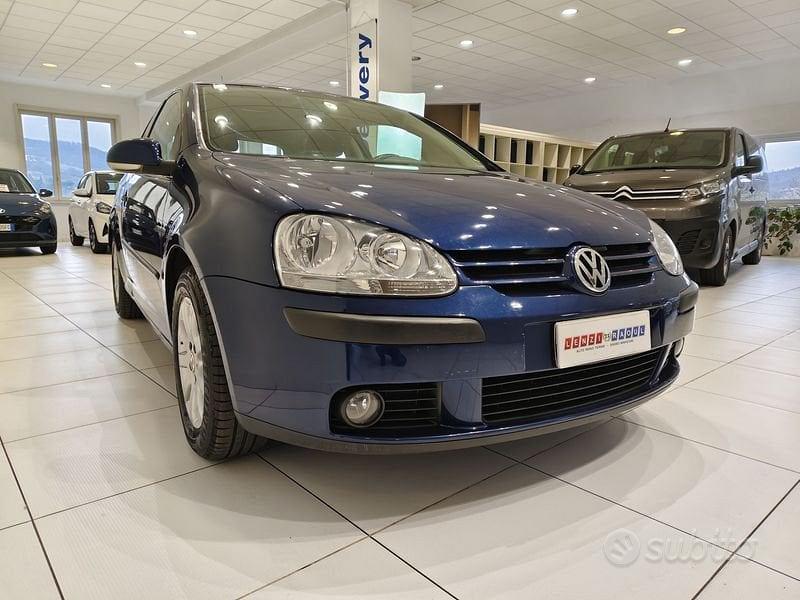 VOLKSWAGEN Golf 5ª serie