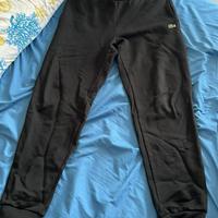 pantaloni neri lacoste