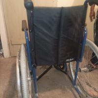 Carrozzina per anziani
