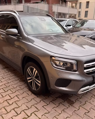 MERCEDES-BENZ GLB 180 d Automatic Business Extra