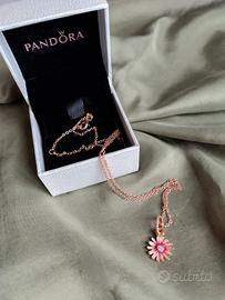  Pandora ciondolo fiore rosé 