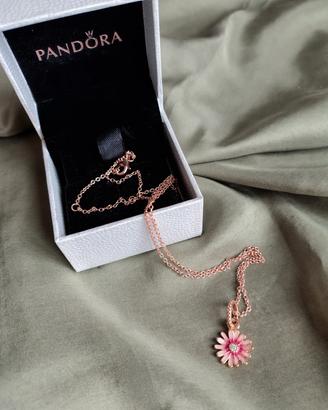  Pandora ciondolo fiore rosé 