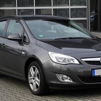 Opel astra j 2015 ricambi