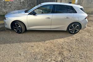 Opel astra 2023