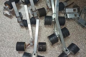 Set 9 rulli per carrello barche con morsetti