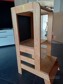 Torre montessoriana MeowBaby in legno con lavagna