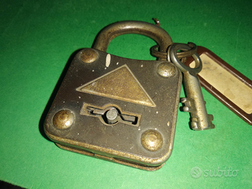 2 TOUREN 2 BOLTS ABUS lucchetto da collezione