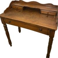 Scrittoio in legno da restaurare