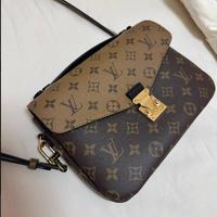 Borsa a tracolla colorblock LV, solo un pezzo