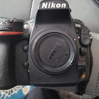 Nikon d810 con battery gryp Meike