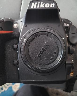 Nikon d810 con battery gryp Meike scatti 38k