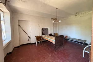 CASA INDIPENDENTE A MONTAFIA