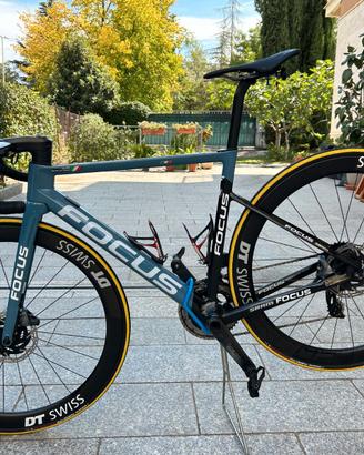 Focus IZALCO MAX 9.7 carbon Sram Force elettr.12v