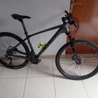MTB telaio completamente in carbonio ruote 27.5 