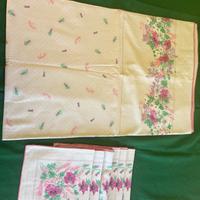 TOVAGLIA MOTIVO FLOREALE + TOVAGLIOLI-ZUCCHI