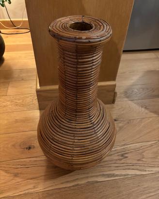 Vaso vintage in bambù intrecciato lavorato a mano