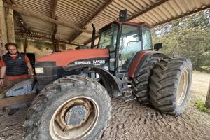 Trattore gommato New Holland M 135