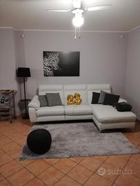 Divano in vera pelle