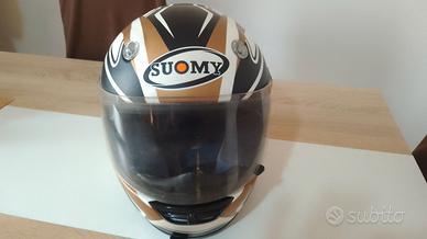 Casco suomy
