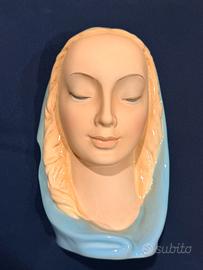 Madonna del sorriso firmata Cia Manna