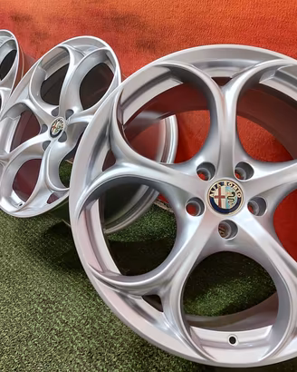 Cerchi Alfa Romeo Giulia Originali 8Jx19 - 9Jx19
