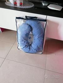cuscino per allattamento pulito e sterilizzato 