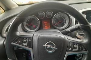 Opel astra cosmos 1.7 sw 2011