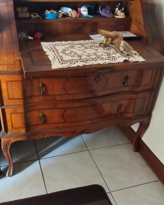 Mobiletto con ribalta