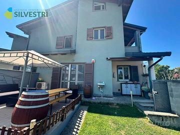 Appartamento di 85 m² con 3 locali e box auto a Ca
