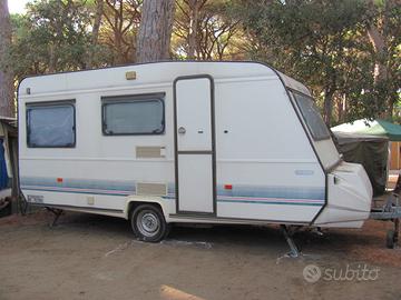Roulotte adria 4,5 metri
