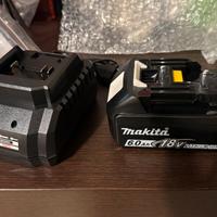 Batteria auto makit + caricabatterie220v